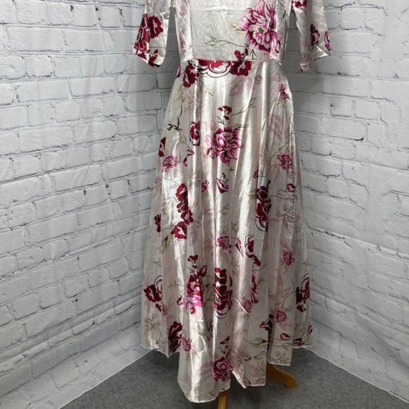 OC Order Plus Floral Print Dress - Picture 2 of 6